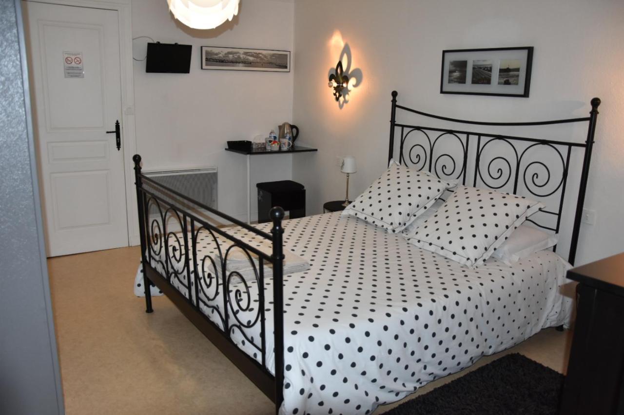 Ker-Loen Bed & Breakfast Val-Couesnon Bagian luar foto
