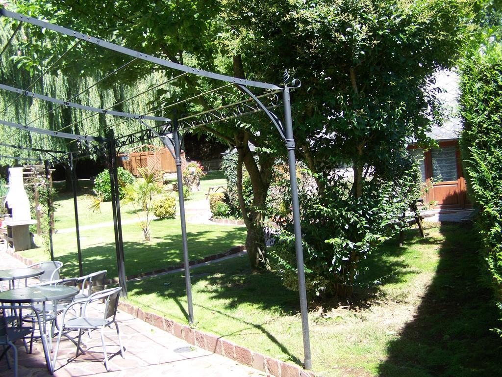 Ker-Loen Bed & Breakfast Val-Couesnon Bagian luar foto