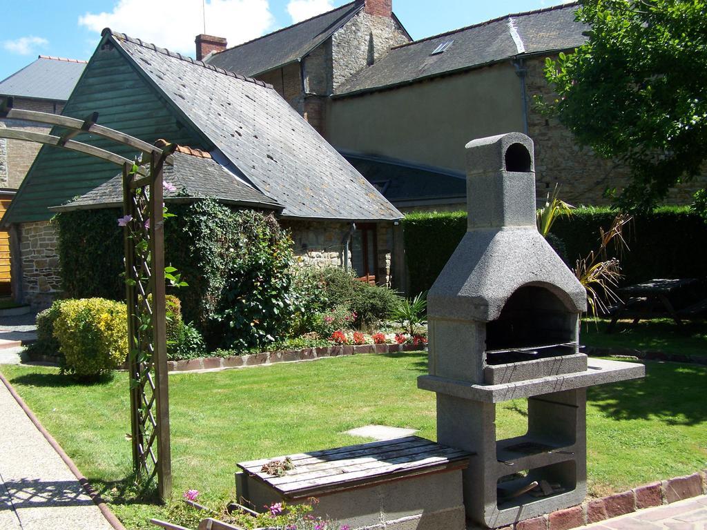 Ker-Loen Bed & Breakfast Val-Couesnon Bagian luar foto